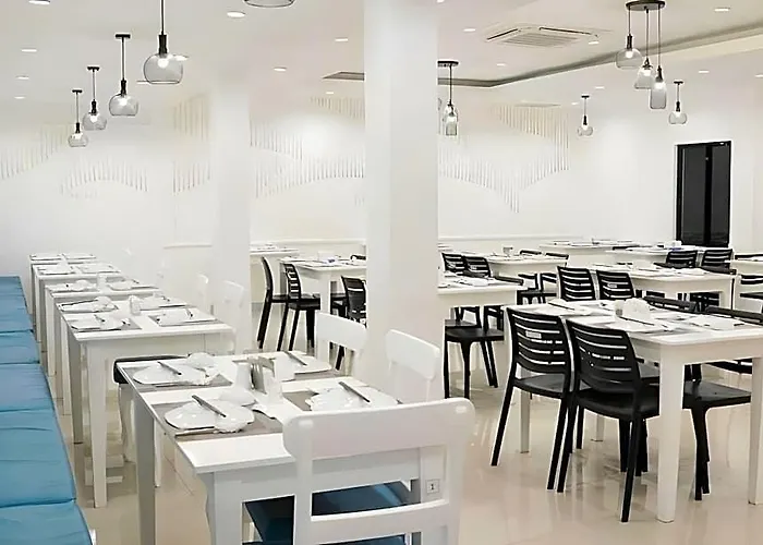 S And M - Mandaue Hotel Cebu