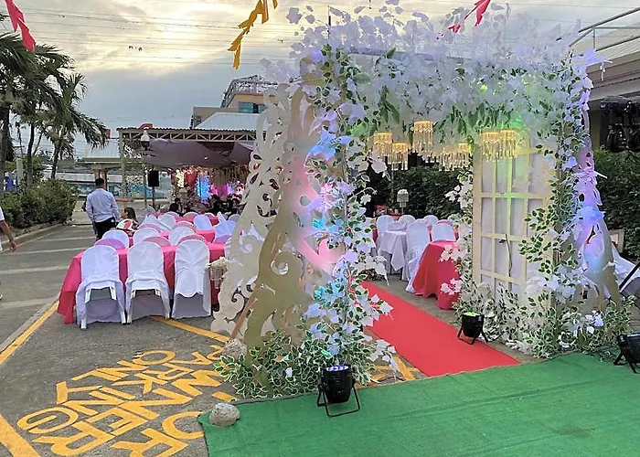 S And M - Mandaue Hotel 3*