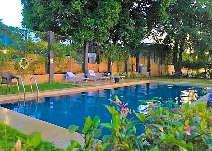 S And M - Mandaue Hotel Cebu