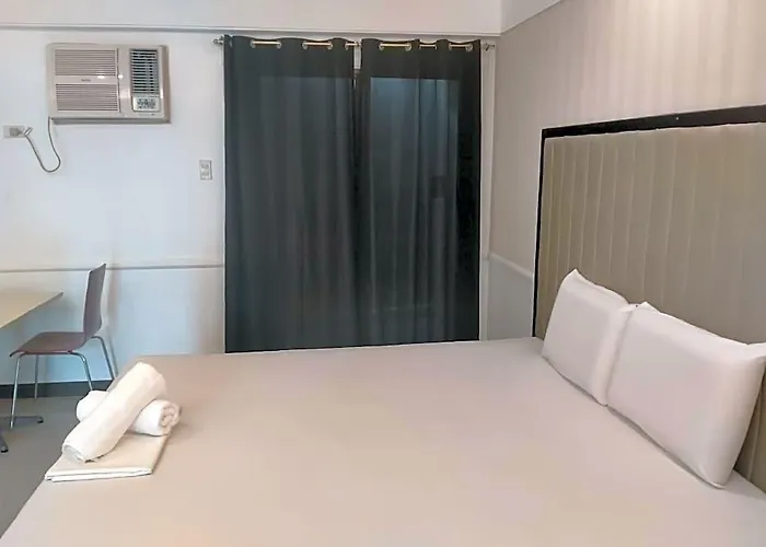S And M - Mandaue Hotel